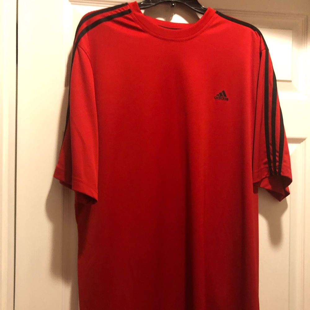 Adidas T-shirt
